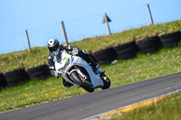 anglesey-no-limits-trackday;anglesey-photographs;anglesey-trackday-photographs;enduro-digital-images;event-digital-images;eventdigitalimages;no-limits-trackdays;peter-wileman-photography;racing-digital-images;trac-mon;trackday-digital-images;trackday-photos;ty-croes